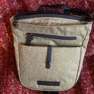 EUC Sherpani Lima Crossbody w/REI RFID Wallet